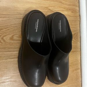 Vagabond Black Platform Clogs Size 9